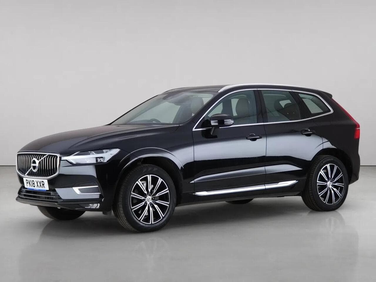 Volvo XC60 thumbnail Front Left