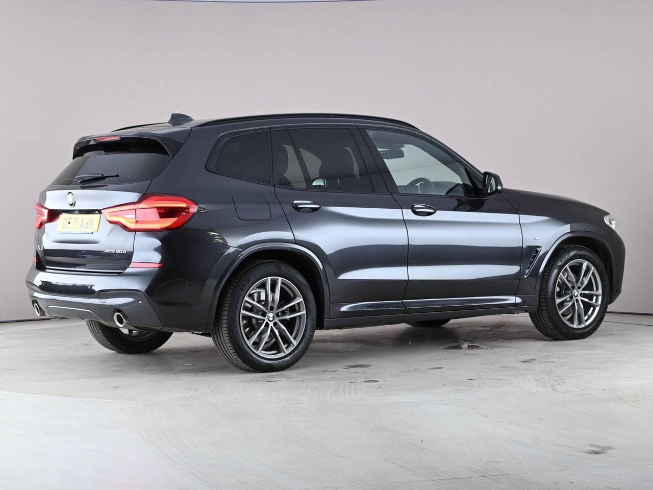BMW X3 thumbnail Side Right