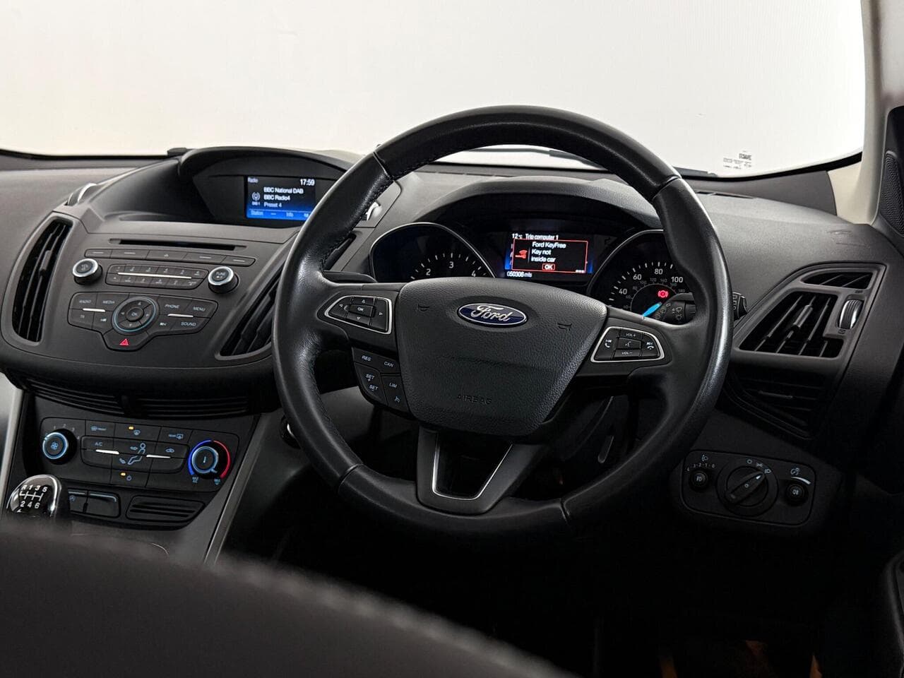 Ford Kuga thumbnail Steering Wheel