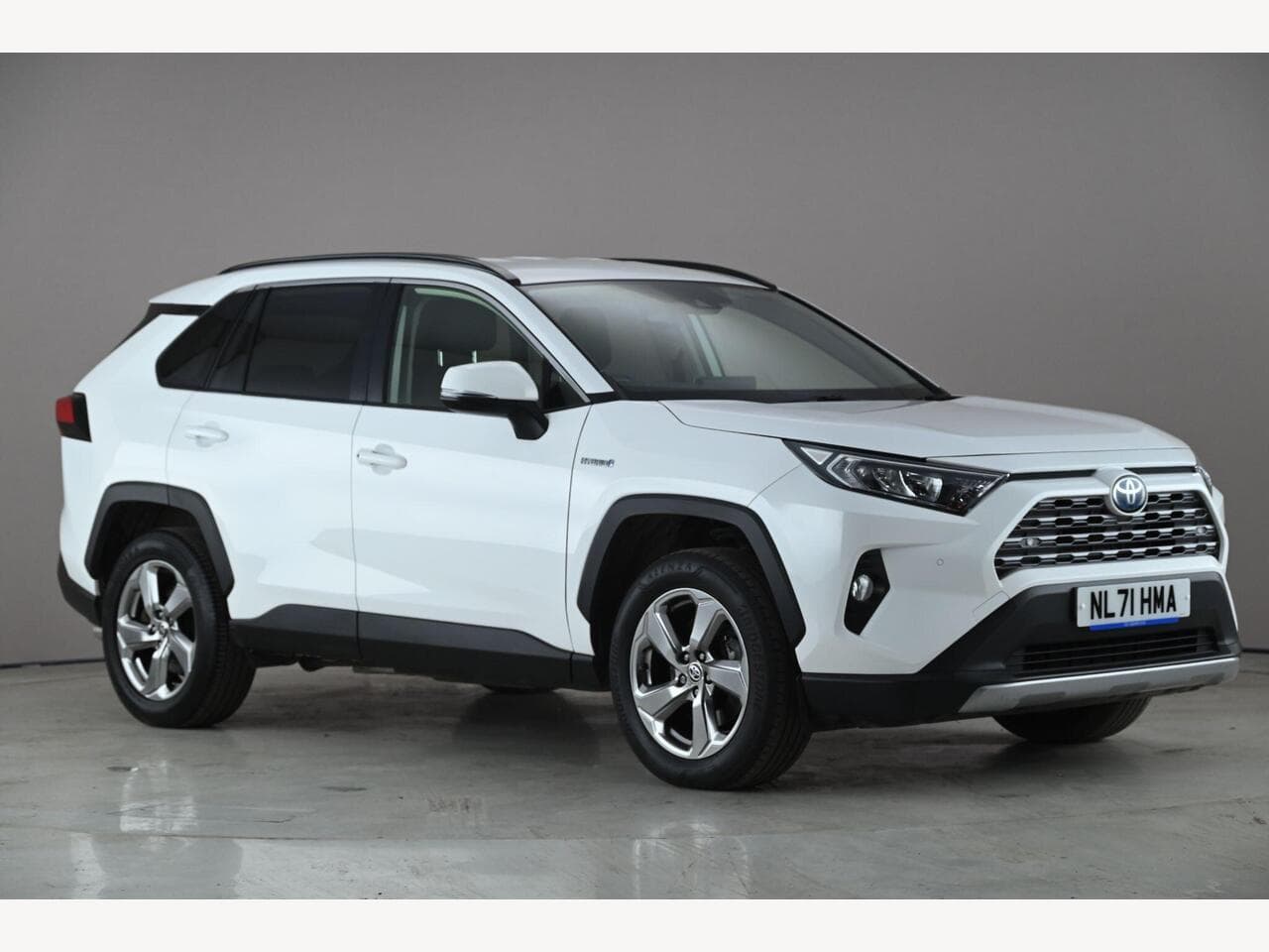 Toyota RAV4 - Toyota RAV4 2.5 VVT-h Design CVT 4WD Euro 6 (s/s) 5dr