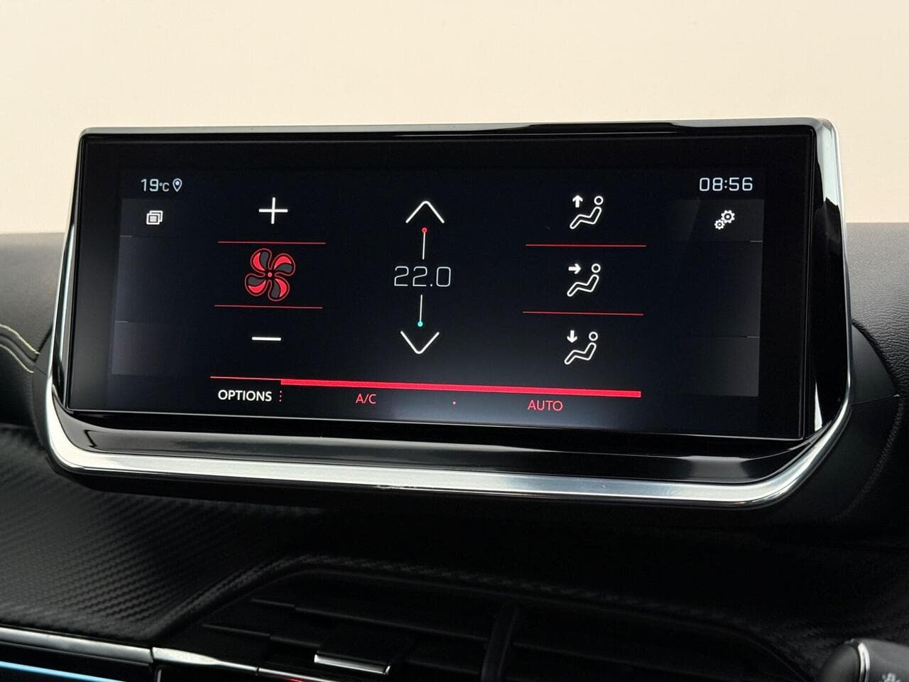 Peugeot 2008 thumbnail Infotainment System