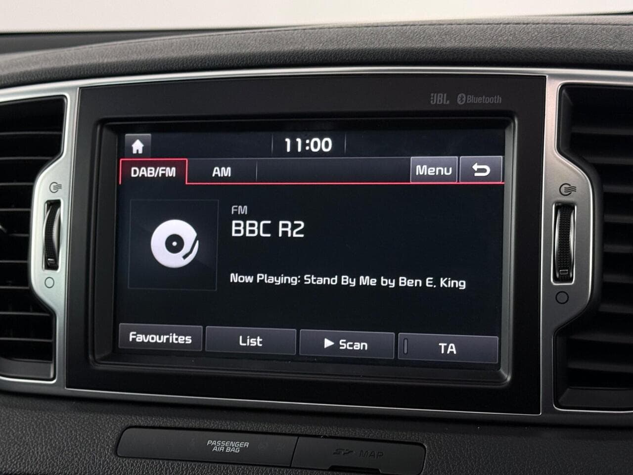 Kia Sportage thumbnail Infotainment System