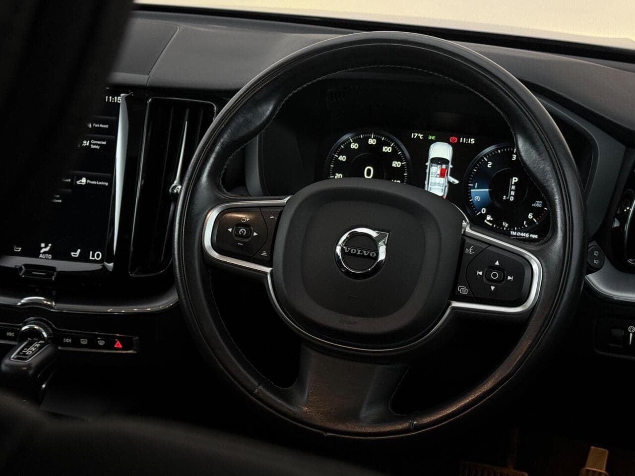 Volvo XC60 thumbnail Steering Wheel