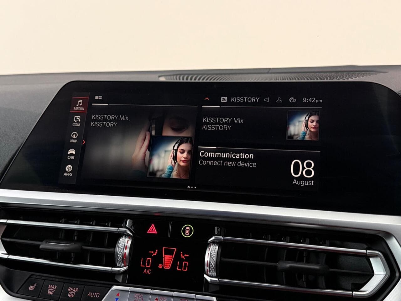 BMW 4 Series thumbnail Infotainment System