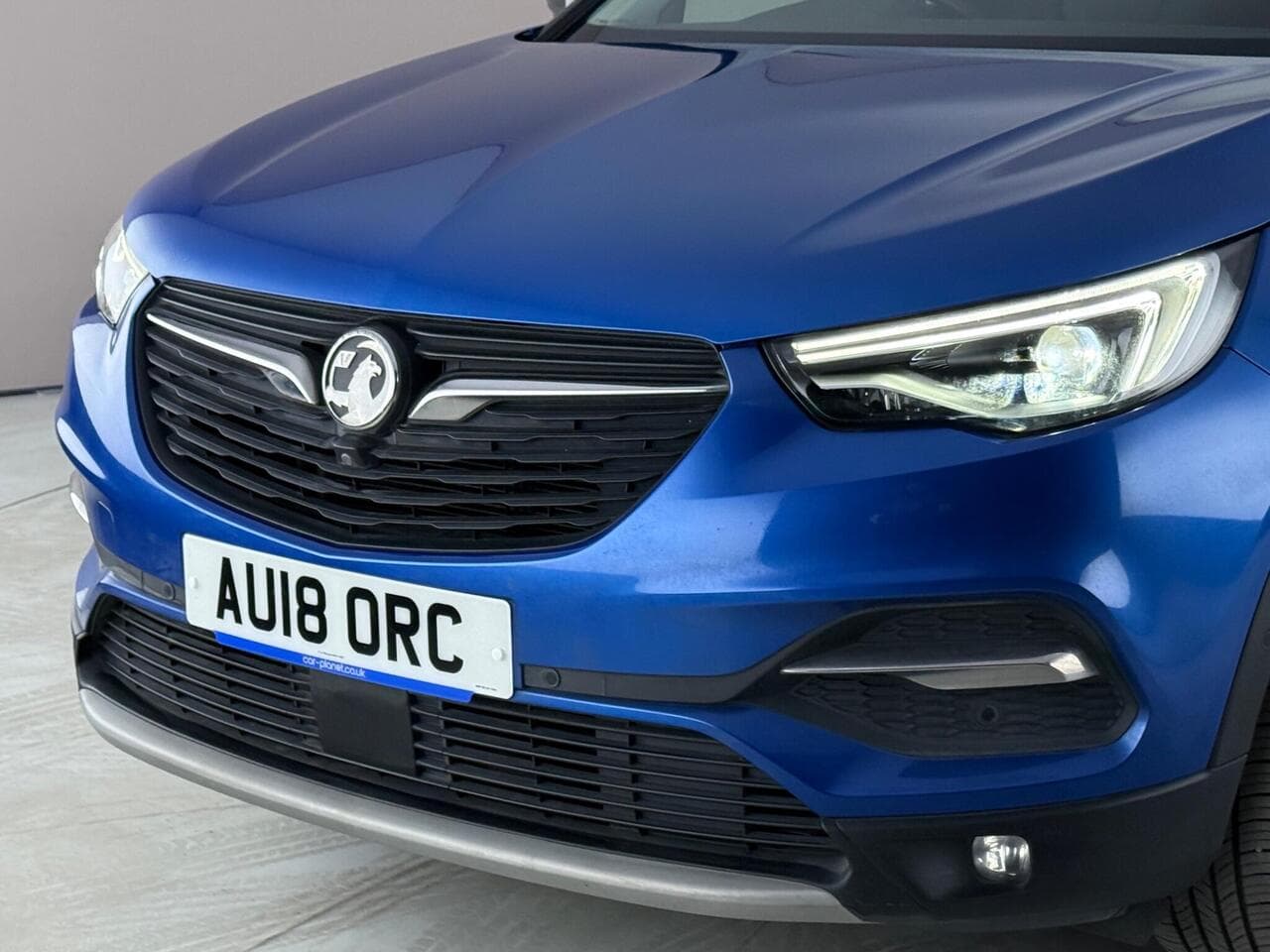 Vauxhall Grandland X thumbnail Lights Front