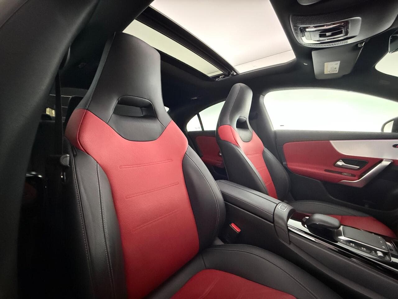 Mercedes-Benz CLA thumbnail Seat Driver