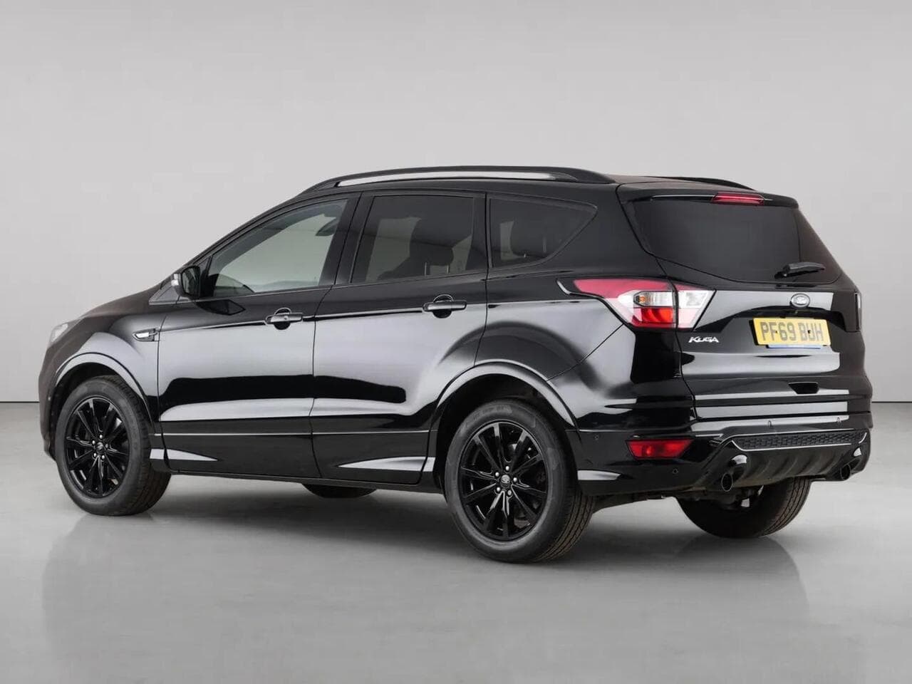 Ford Kuga thumbnail Rear Left
