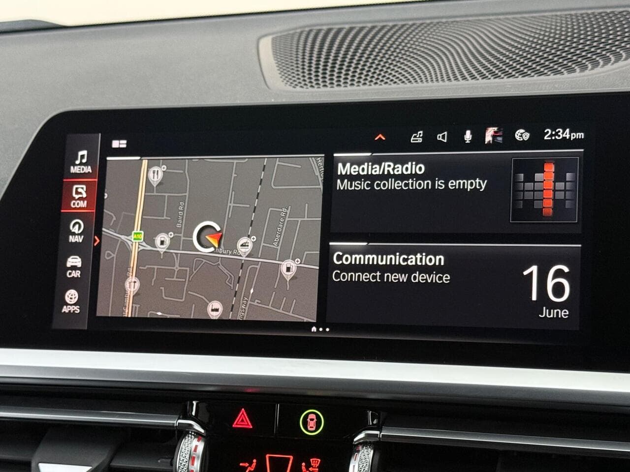 BMW 3 Series thumbnail Infotainment System
