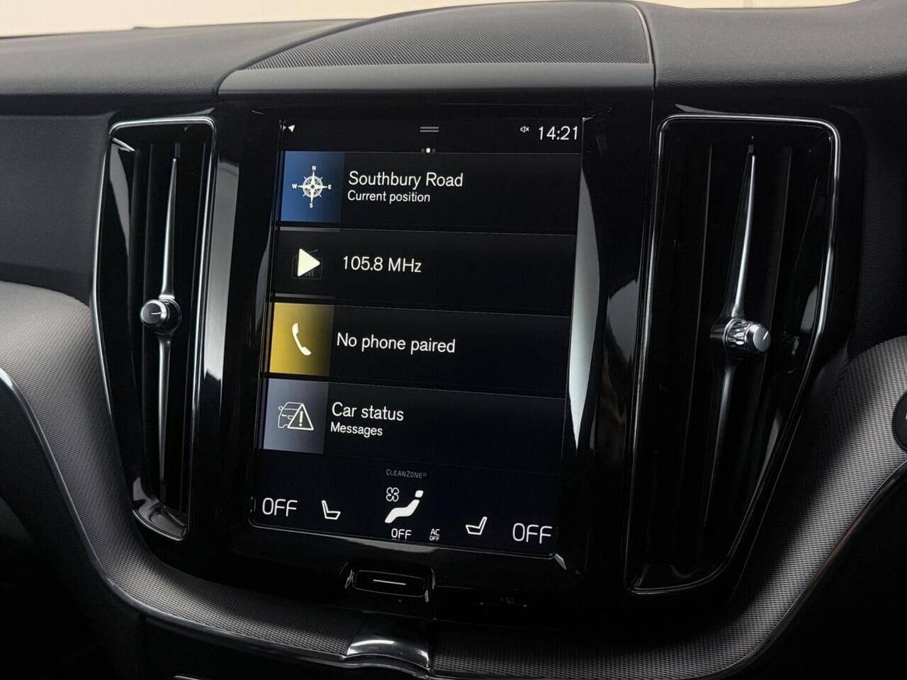 Volvo XC60 thumbnail Infotainment System