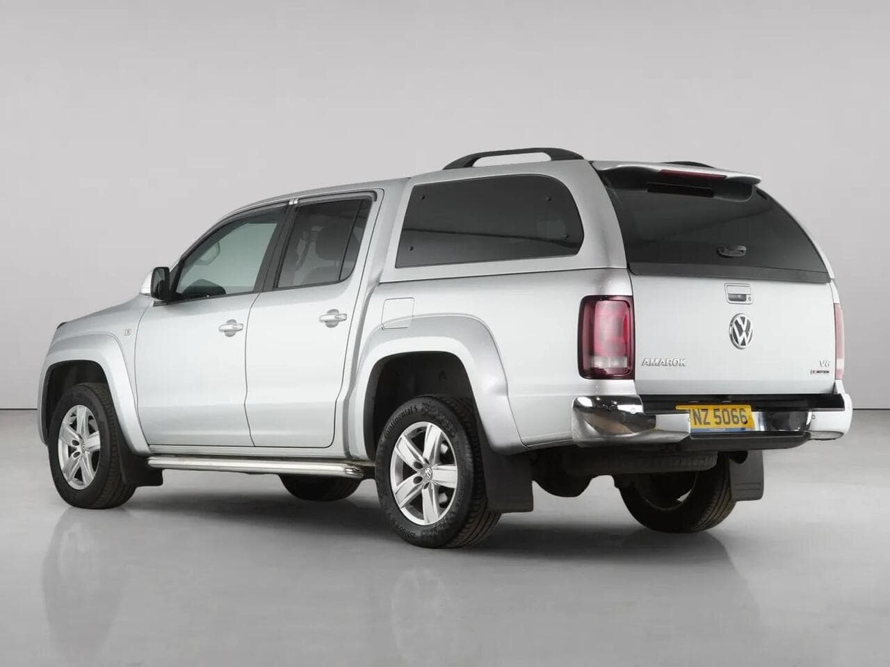 Volkswagen Amarok thumbnail Rear Left