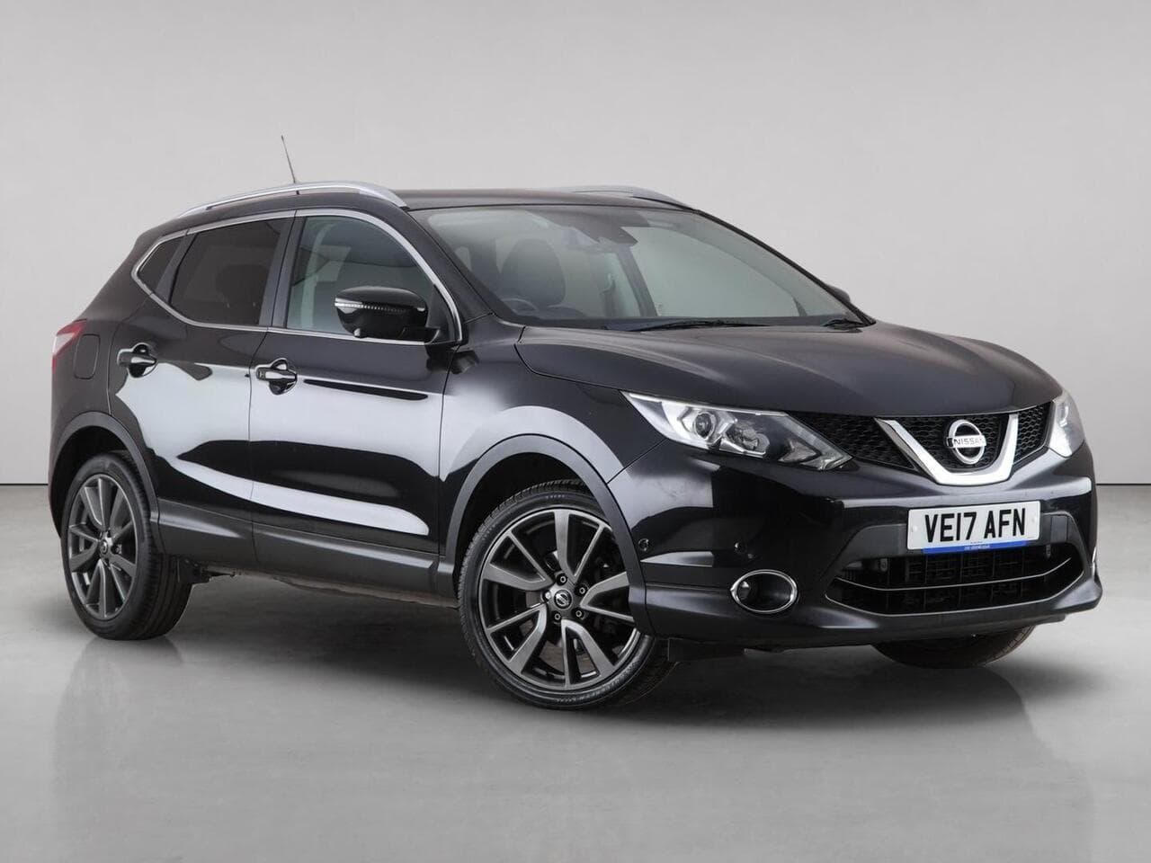 Nissan Qashqai - Nissan Qashqai 1.6 dCi Tekna 2WD Euro 6 (s/s) 5dr