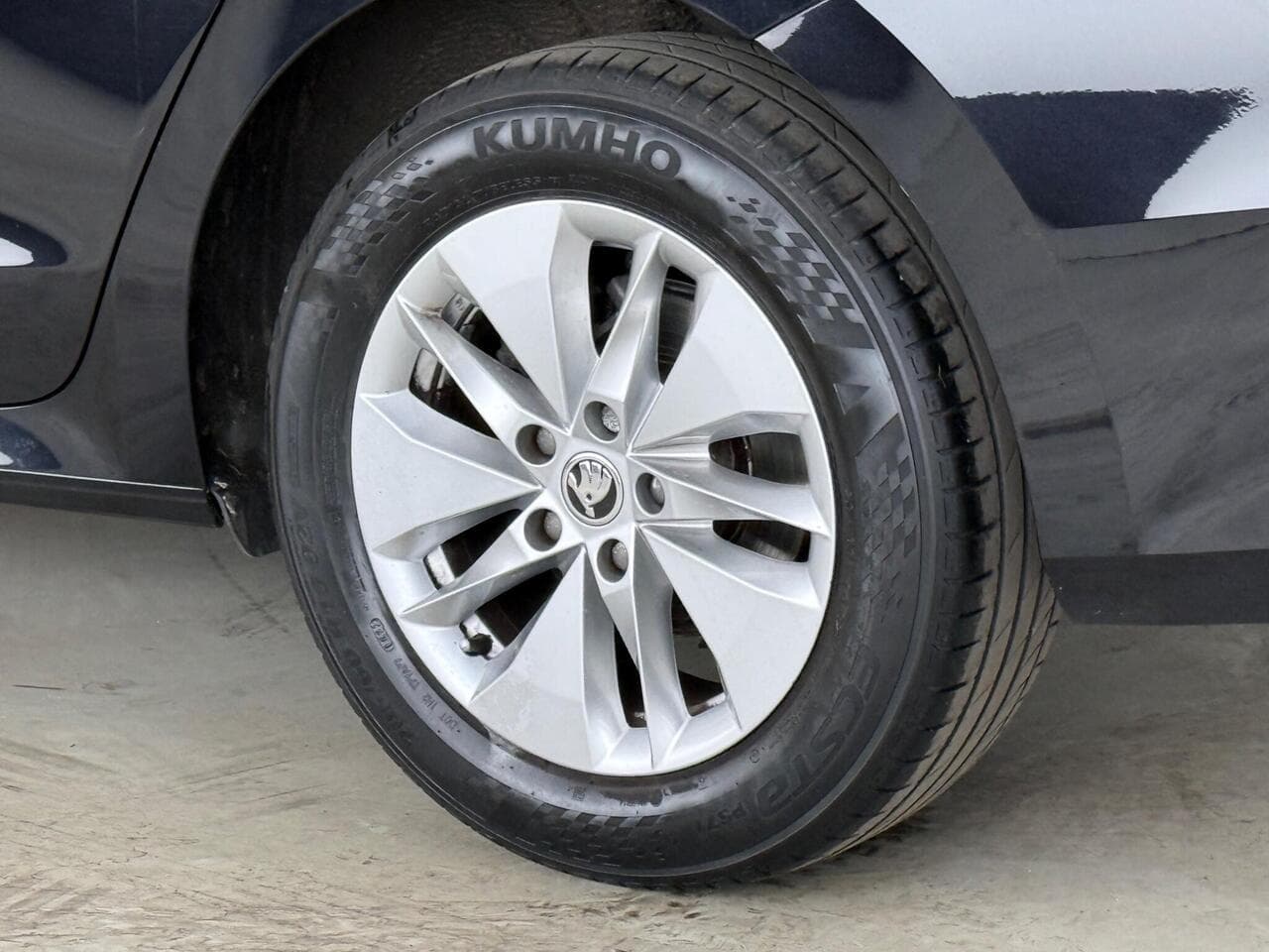 Skoda Octavia thumbnail Wheel