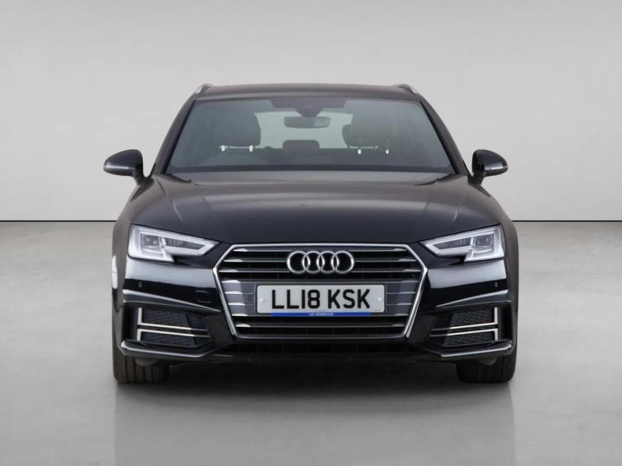 Audi A4 Avant thumbnail Front
