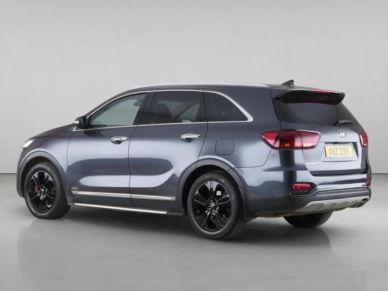 Kia Sorento thumbnail Rear Left