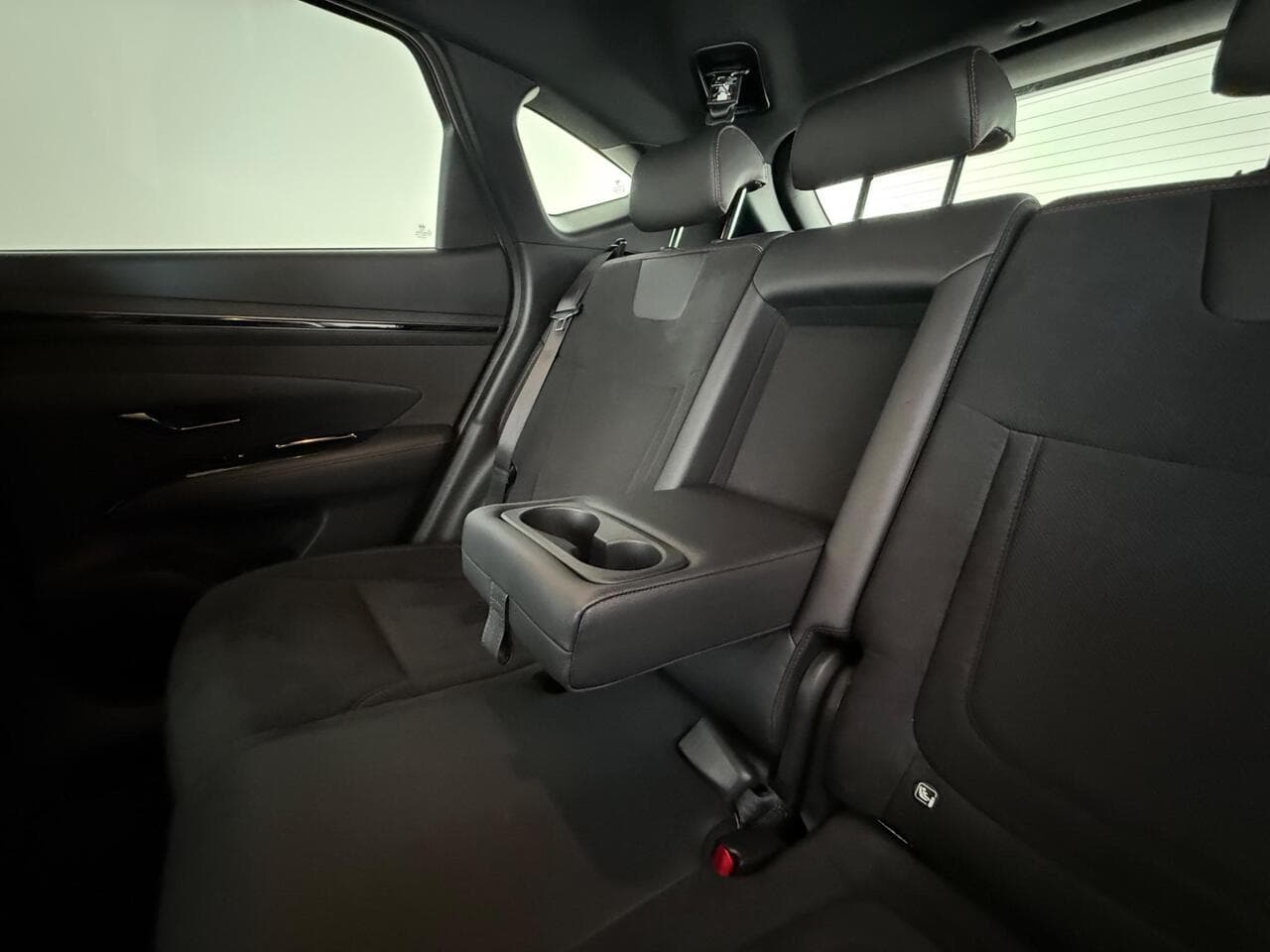 Hyundai TUCSON thumbnail Seats Rear
