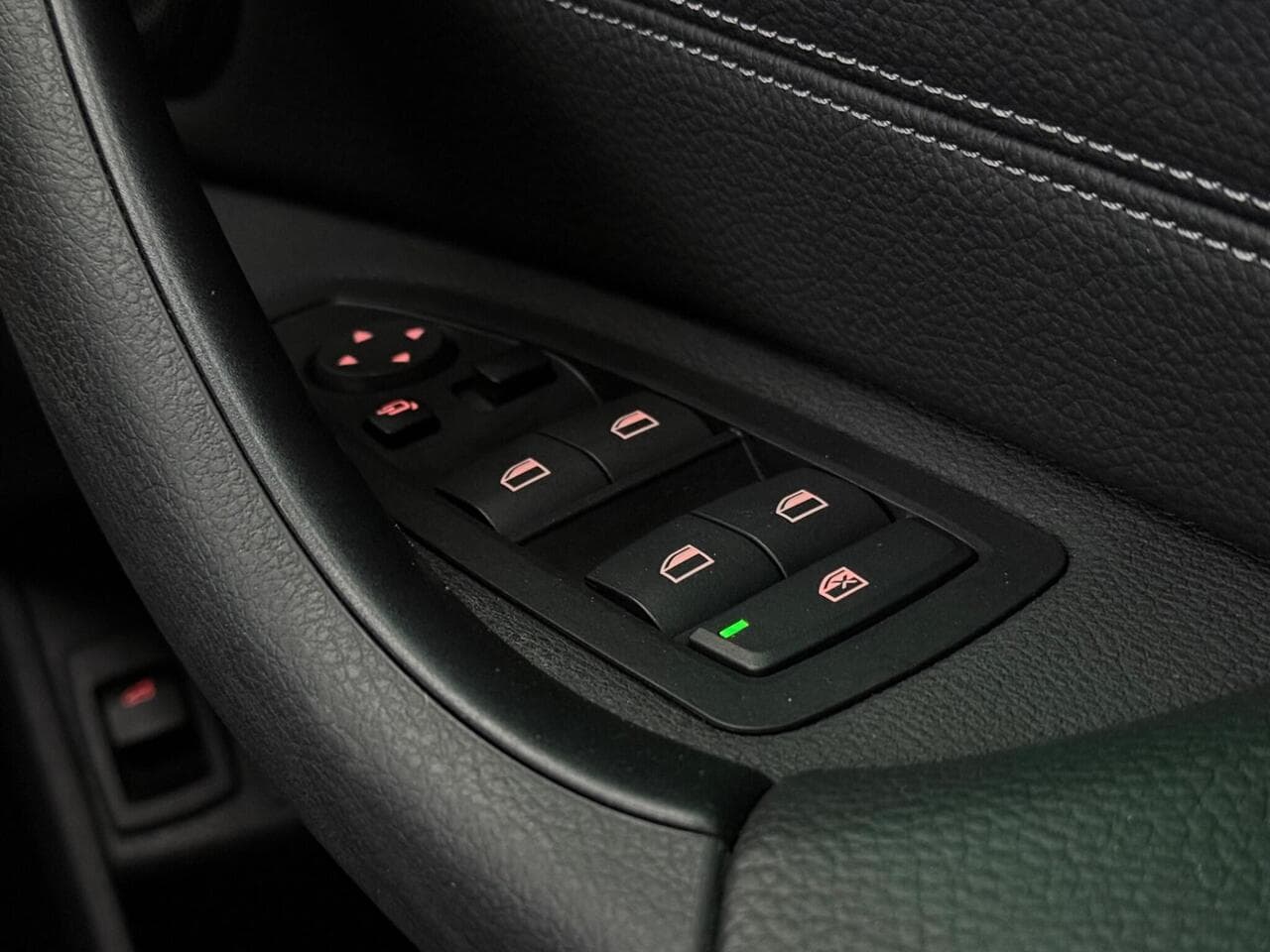 BMW X1 thumbnail Misc Controls