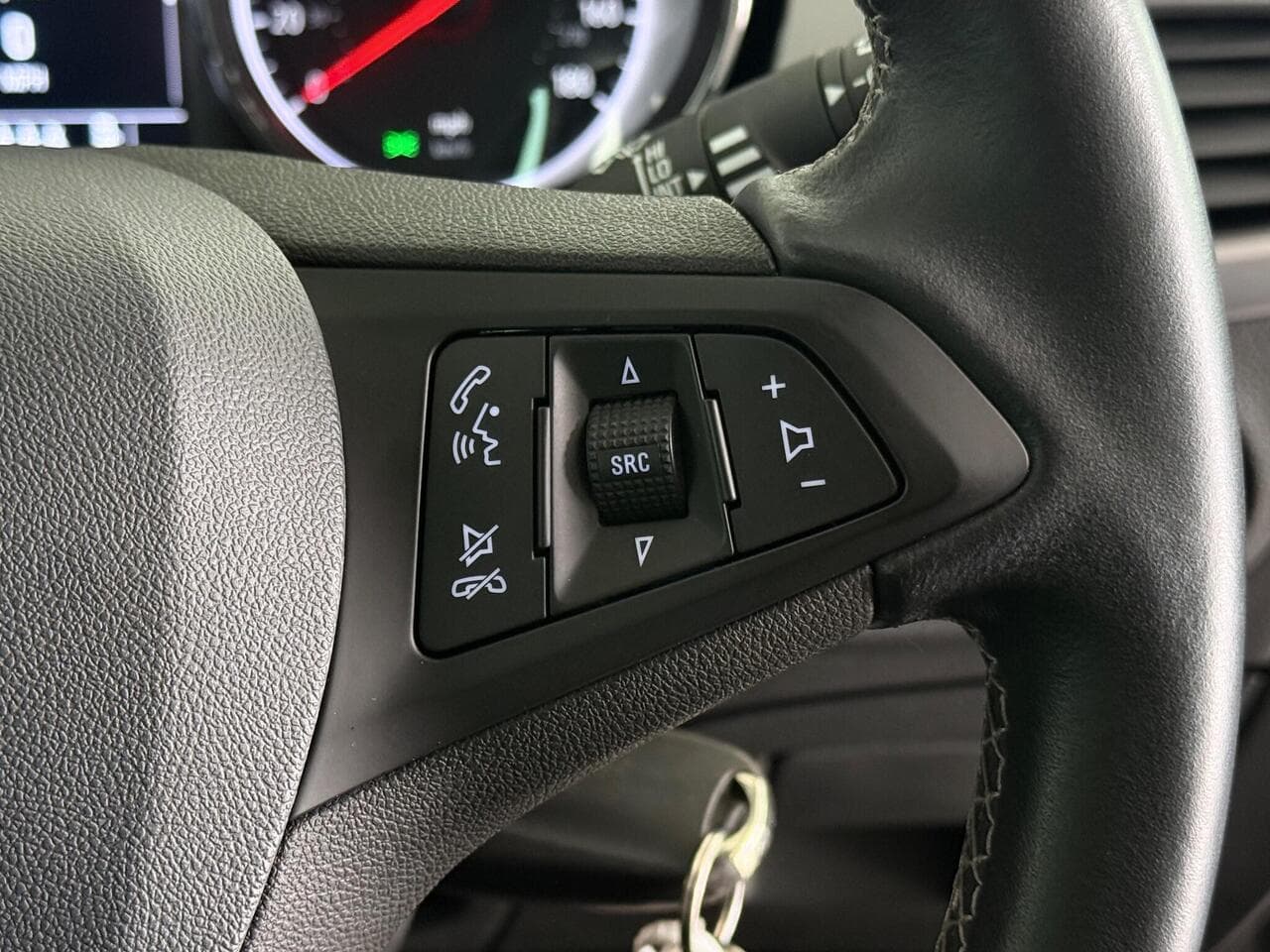 Vauxhall Astra thumbnail Misc Controls