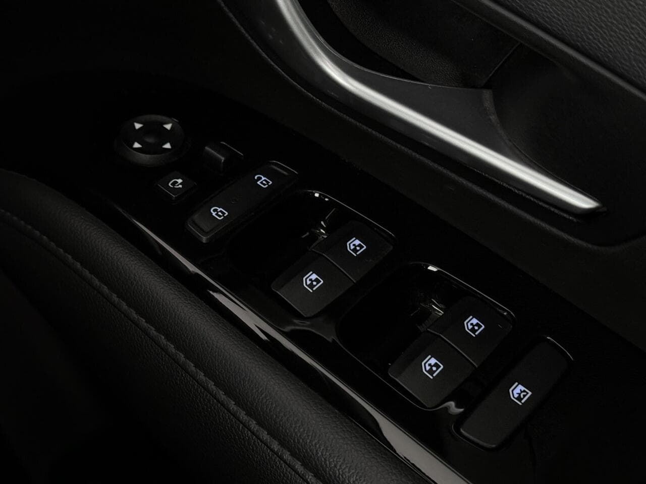 Hyundai TUCSON thumbnail Misc Controls
