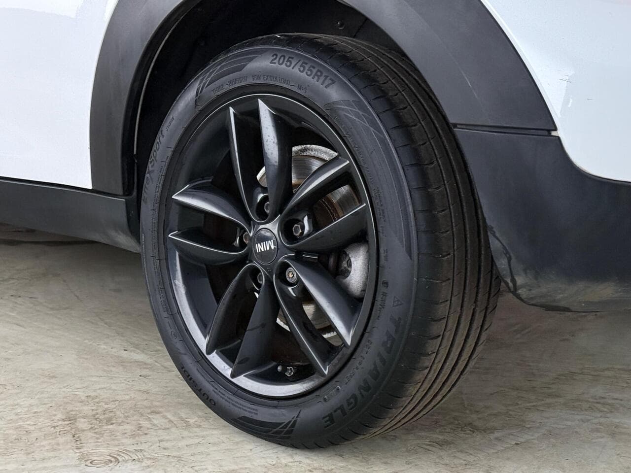MINI Countryman thumbnail Wheel