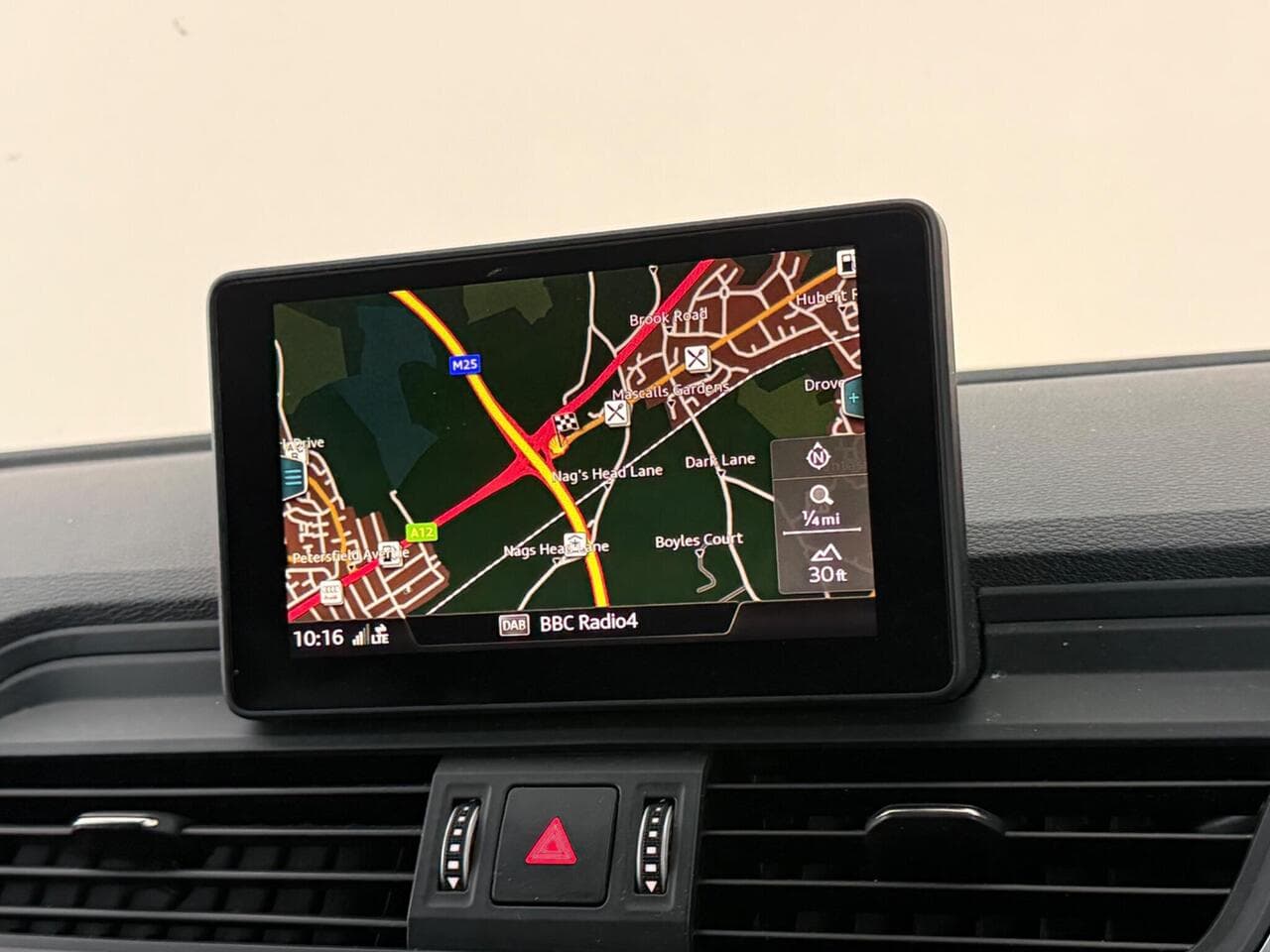 Audi Q5 thumbnail Infotainment System
