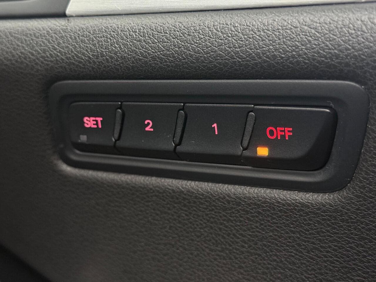 Audi Q5 thumbnail Misc Controls