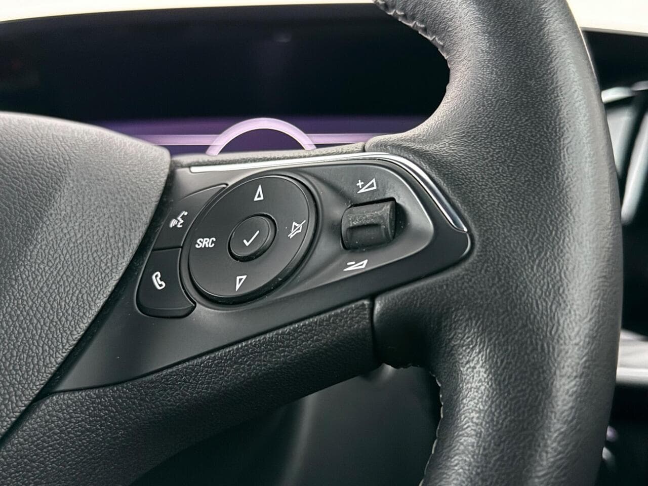 Vauxhall Mokka thumbnail Misc Controls