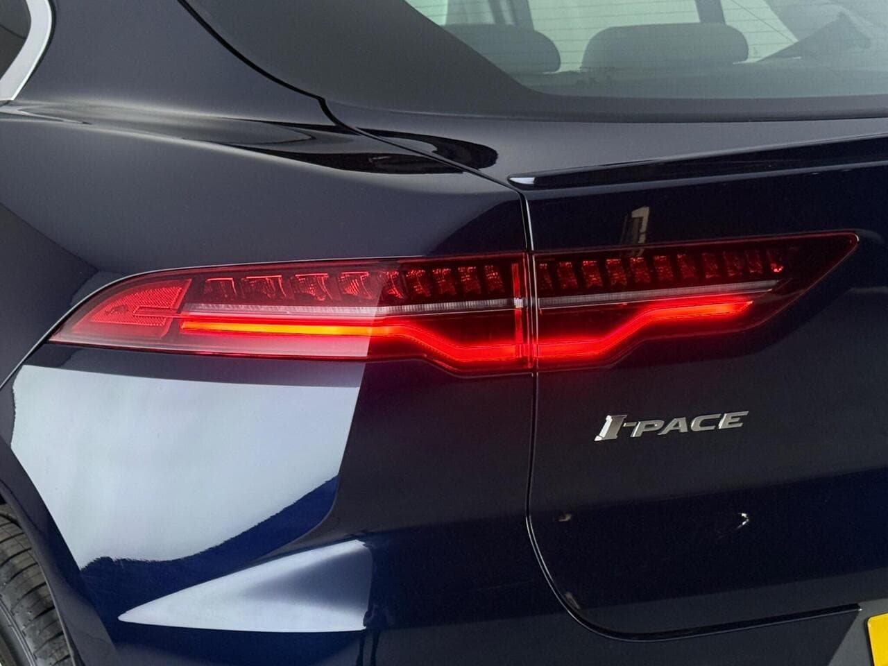 Jaguar I-PACE thumbnail Lights Rear