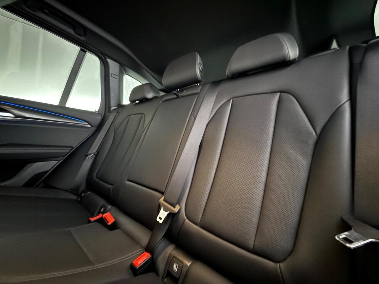 BMW X3 thumbnail Seats Rear