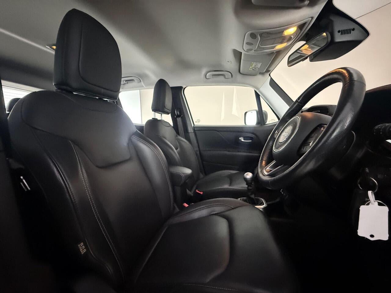 Jeep Renegade thumbnail Seat Driver