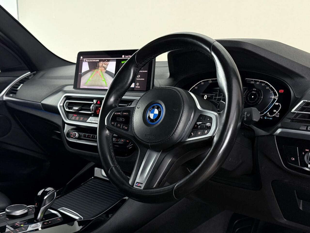 BMW X3 thumbnail Steering Wheel