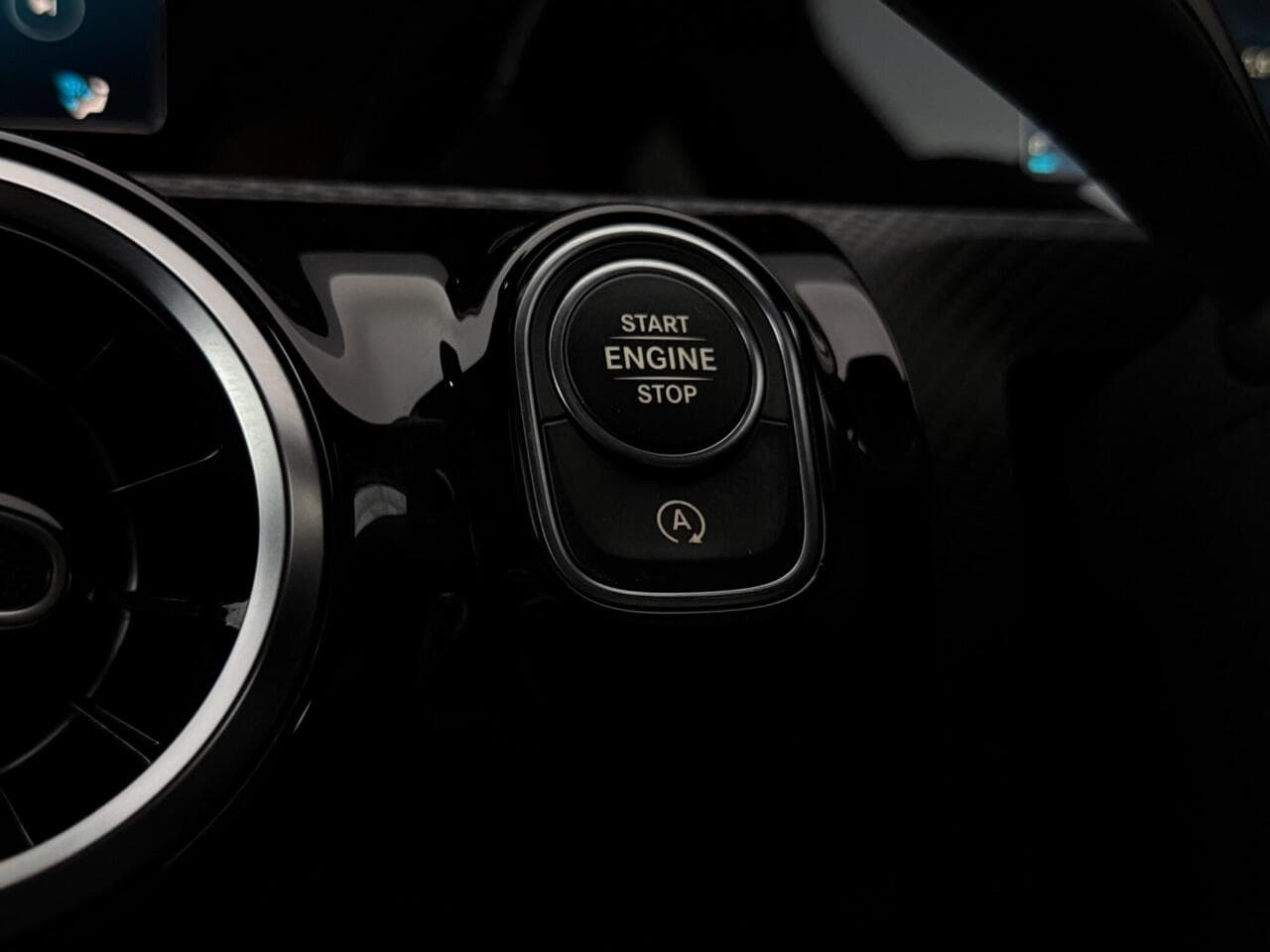 Mercedes-Benz A Class thumbnail Misc Controls