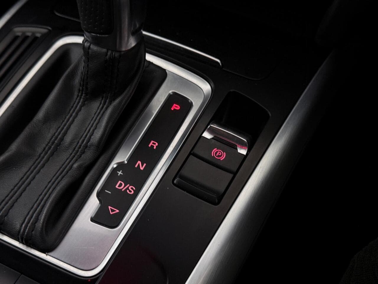 Audi A5 thumbnail Misc Controls