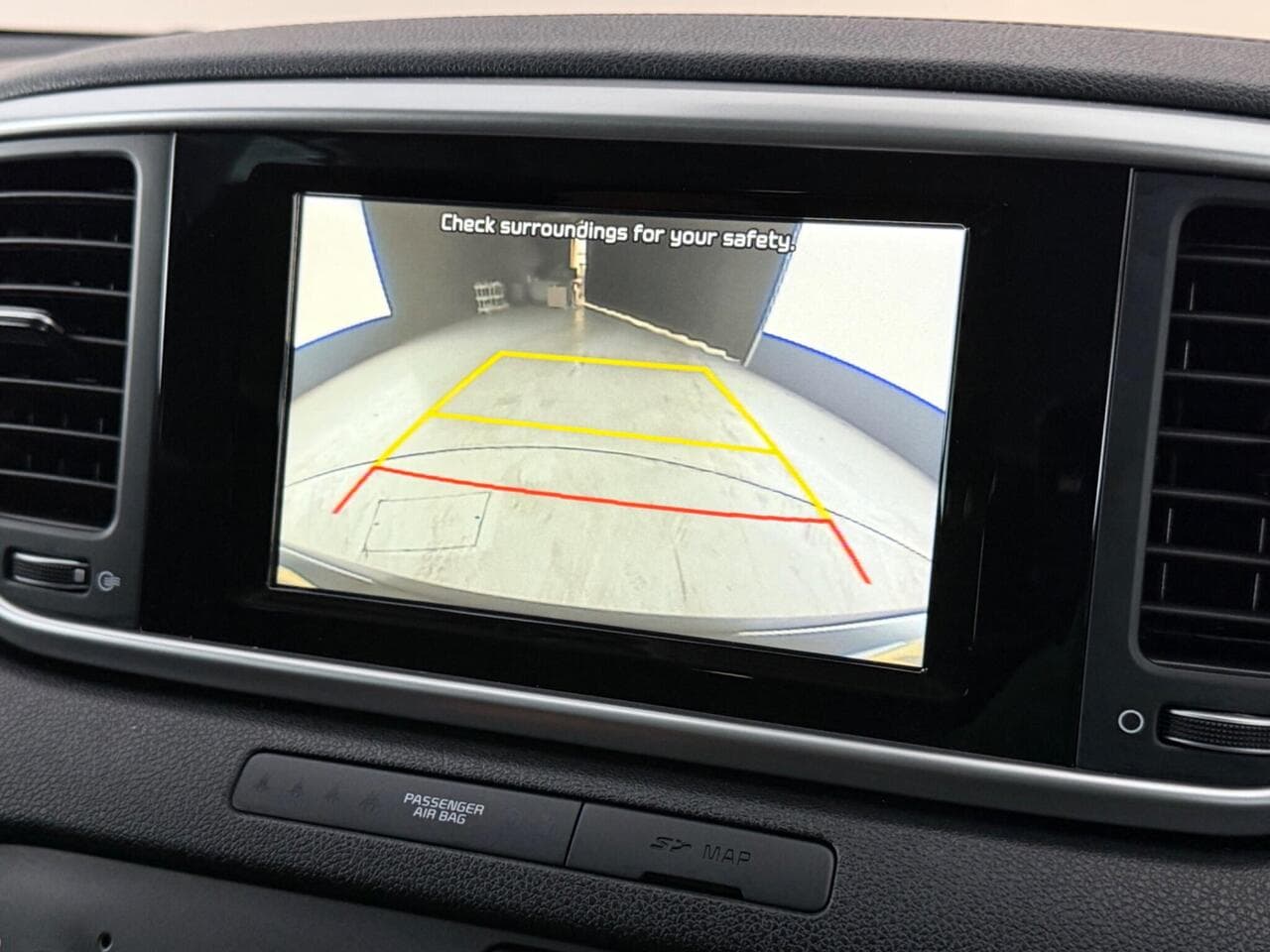 Kia Sportage thumbnail Infotainment System