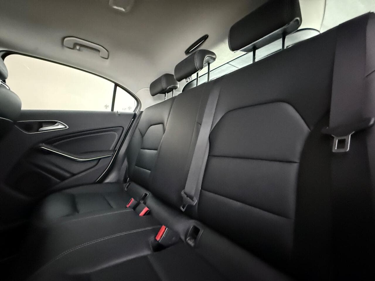 Mercedes-Benz A Class thumbnail Seats Rear