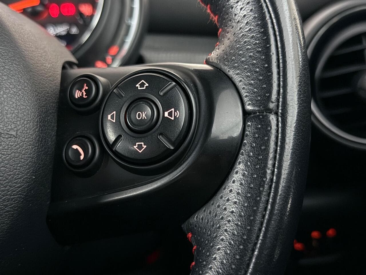 MINI Hatch thumbnail Misc Controls
