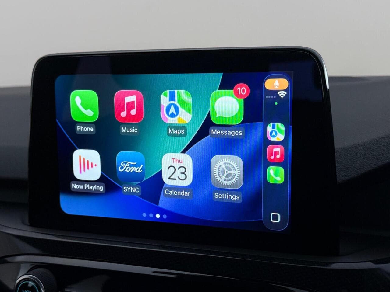 Ford Kuga thumbnail Infotainment System