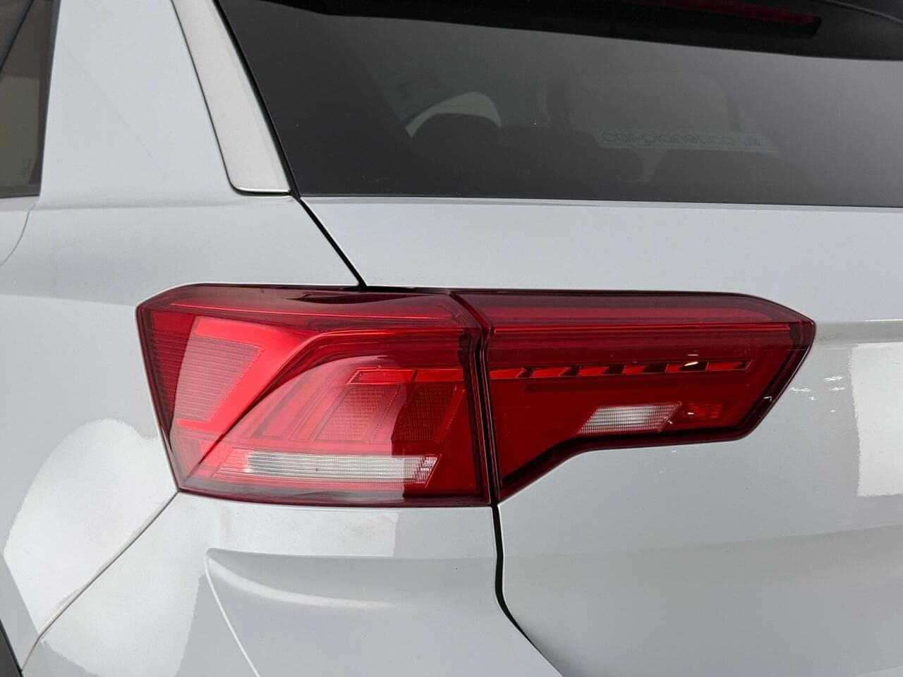 Volkswagen T-Roc thumbnail Lights Rear