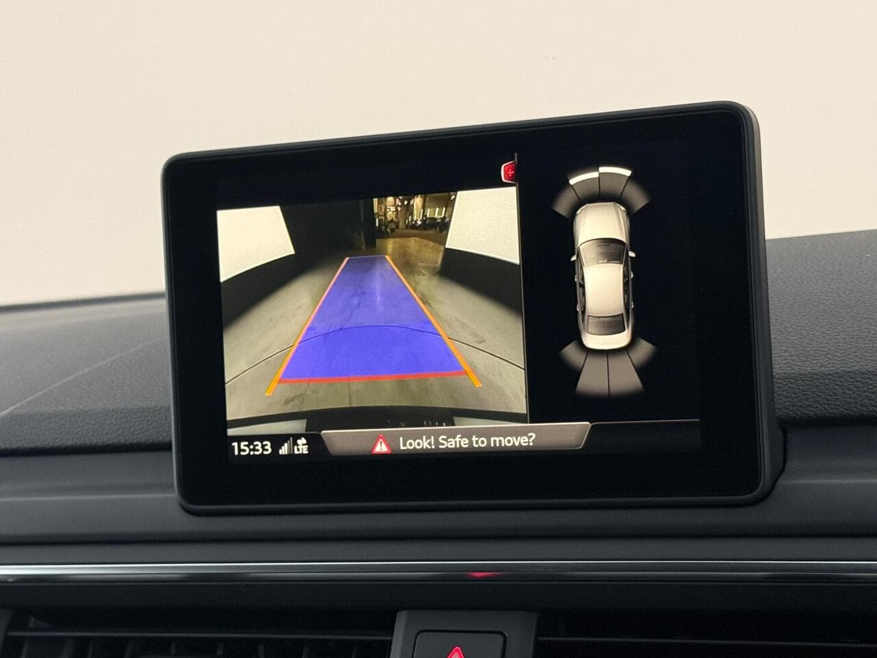Audi A4 thumbnail Infotainment System