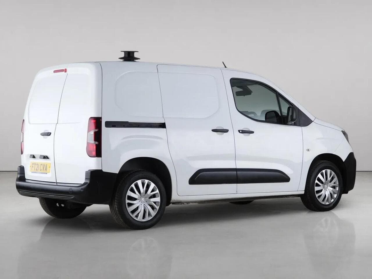 Peugeot Partner thumbnail Rear Right