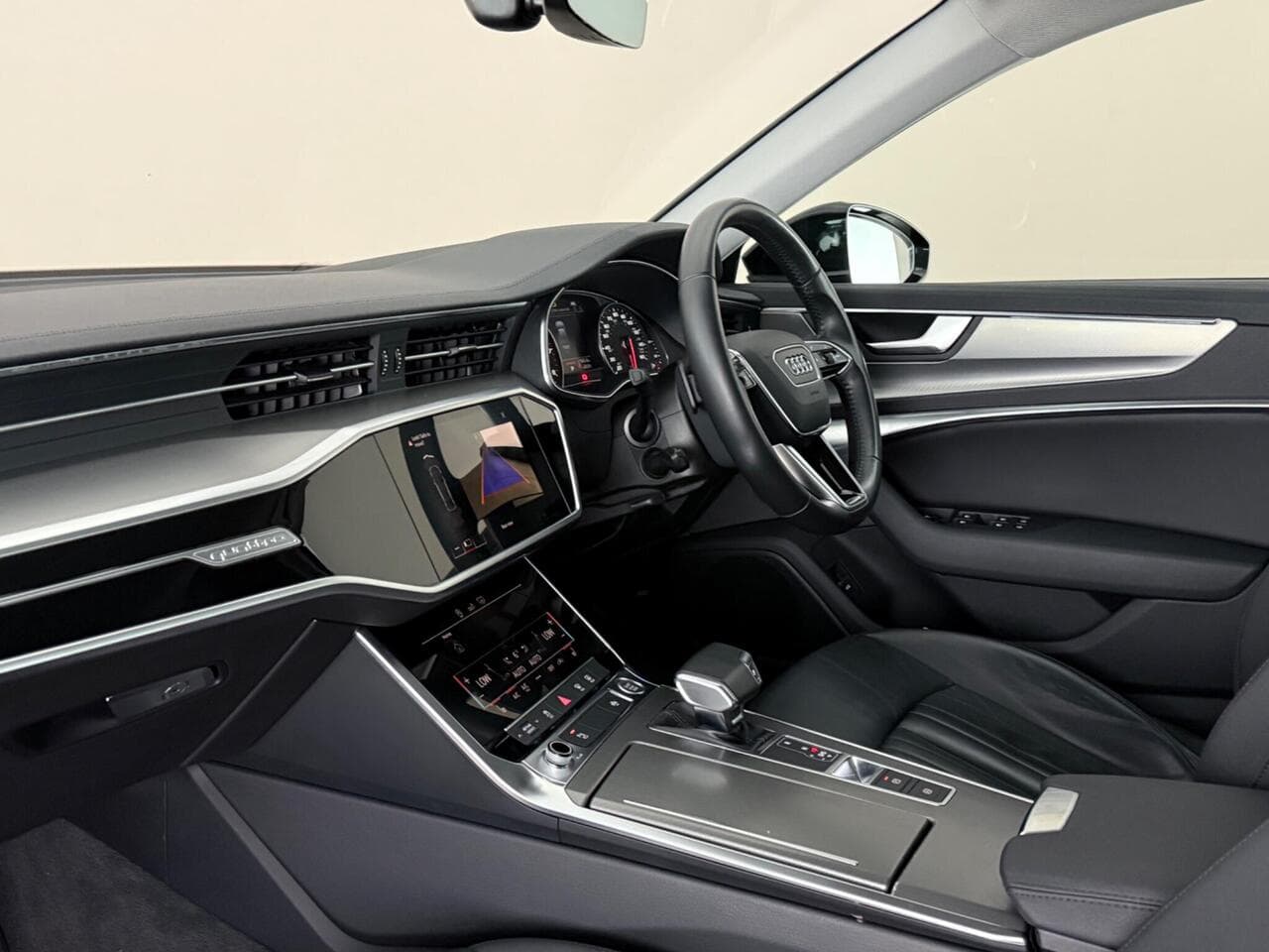 Audi A6 Saloon thumbnail Interior Front