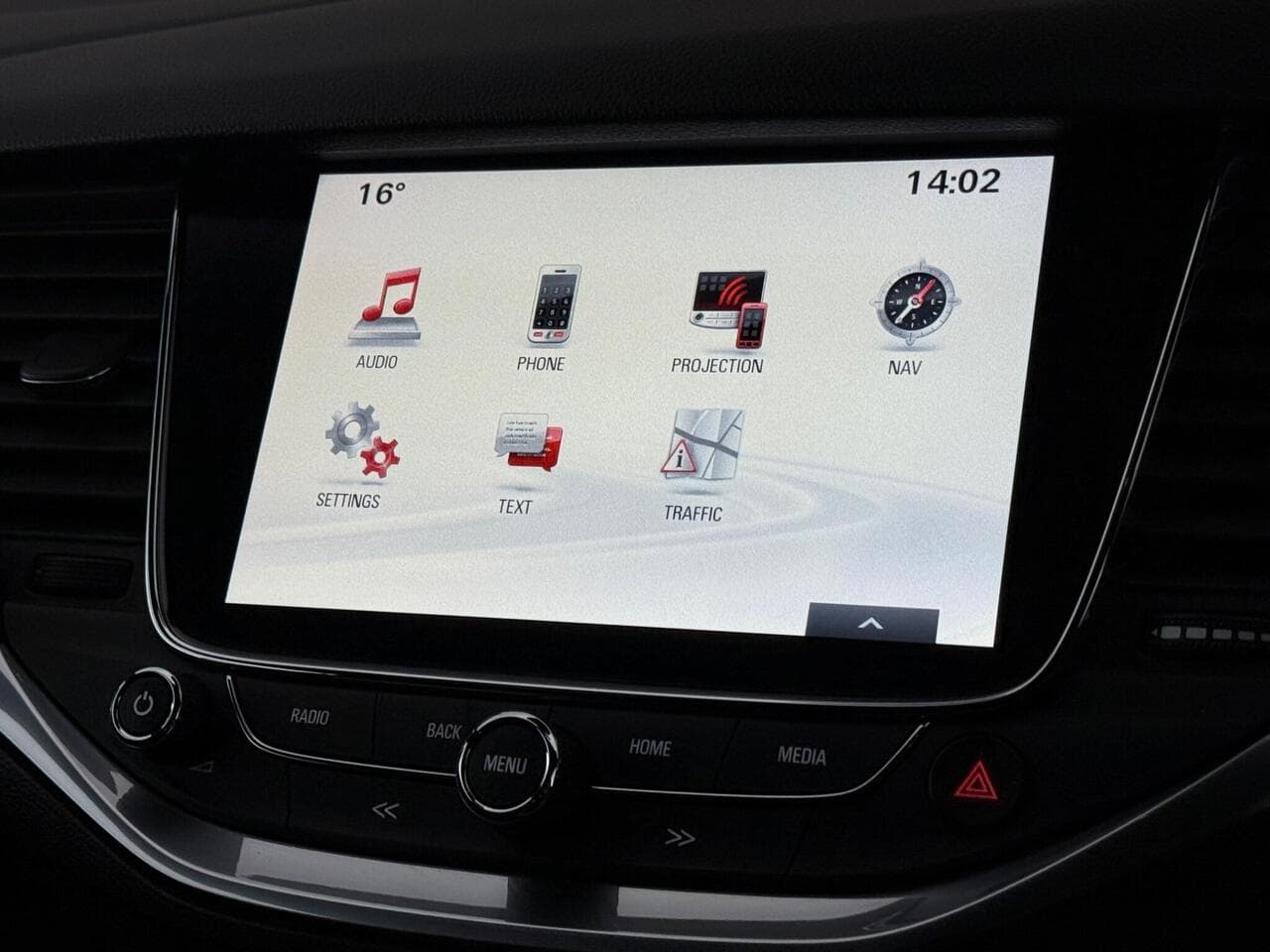 Vauxhall Astra thumbnail Infotainment System