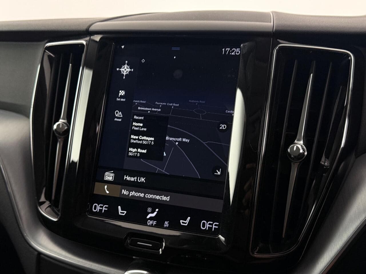 Volvo XC60 thumbnail Infotainment System