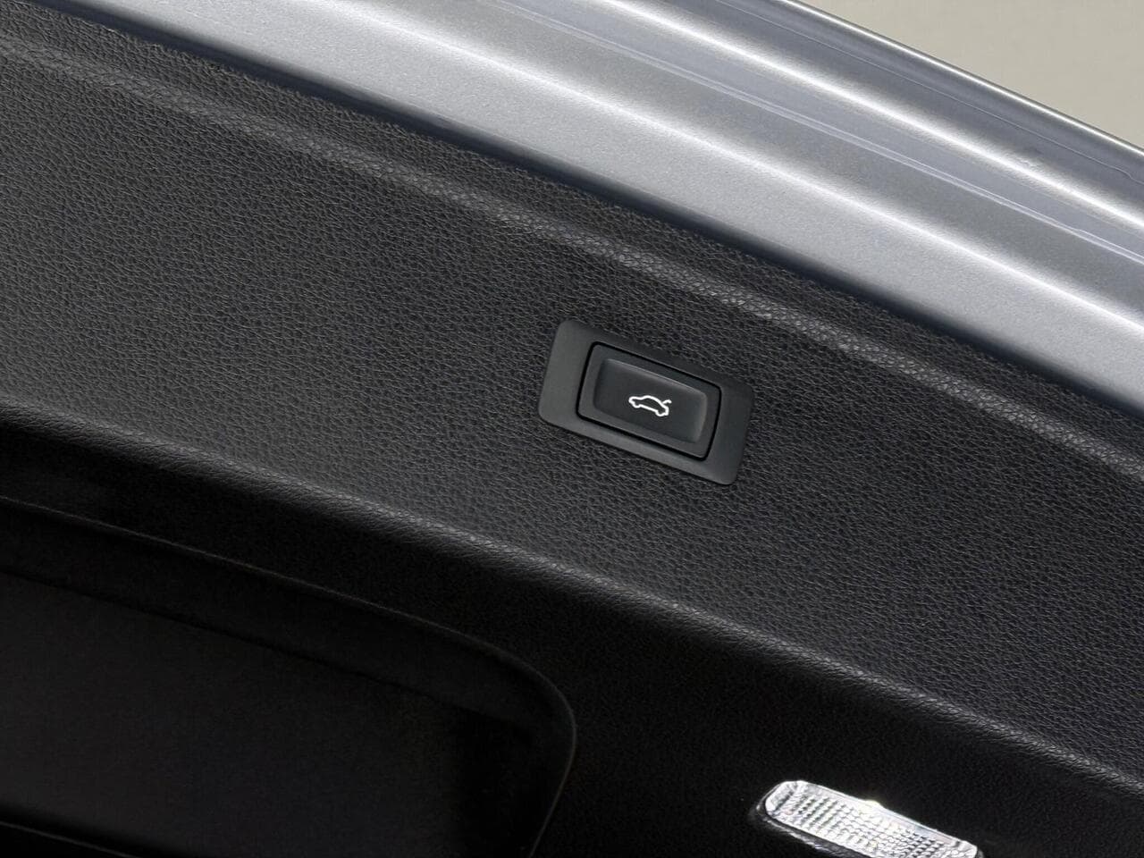 Audi Q5 thumbnail Misc Controls