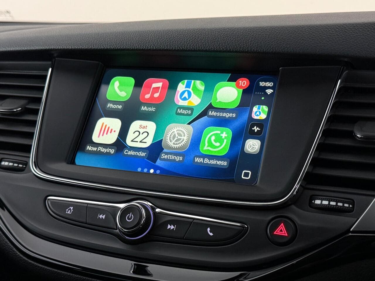 Vauxhall Astra thumbnail Infotainment System