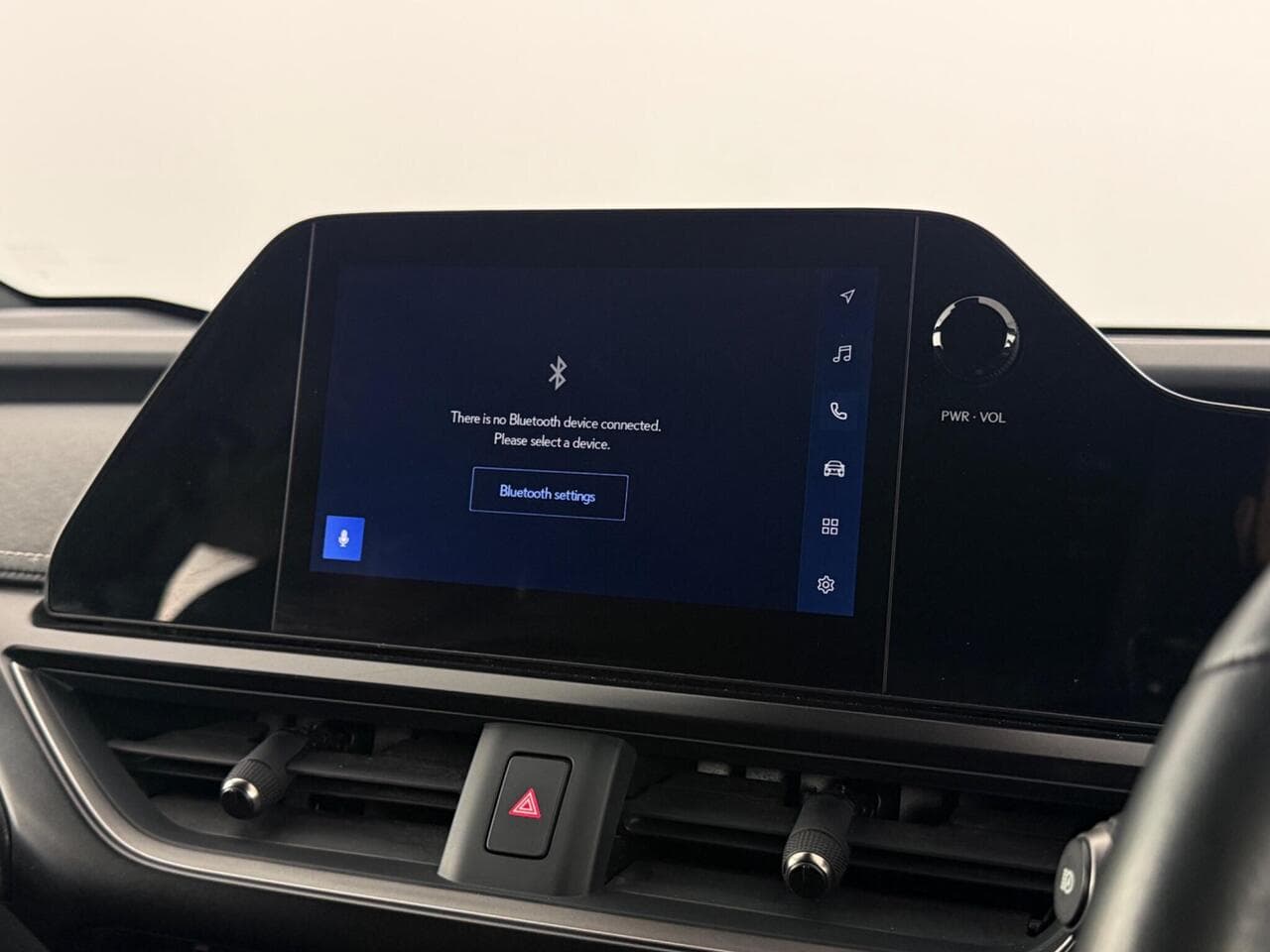 Lexus UX thumbnail Infotainment System