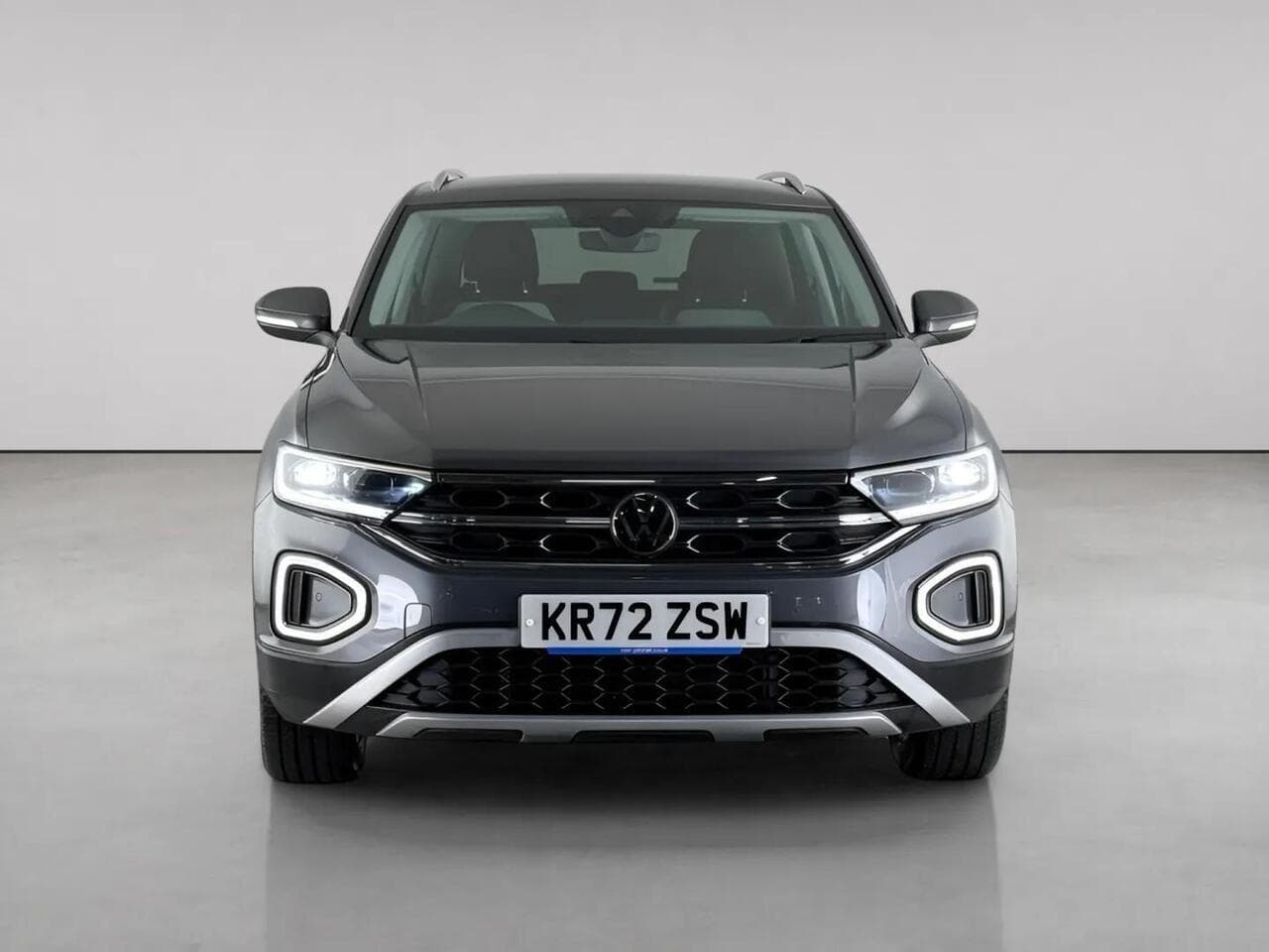Volkswagen T-Roc thumbnail Front