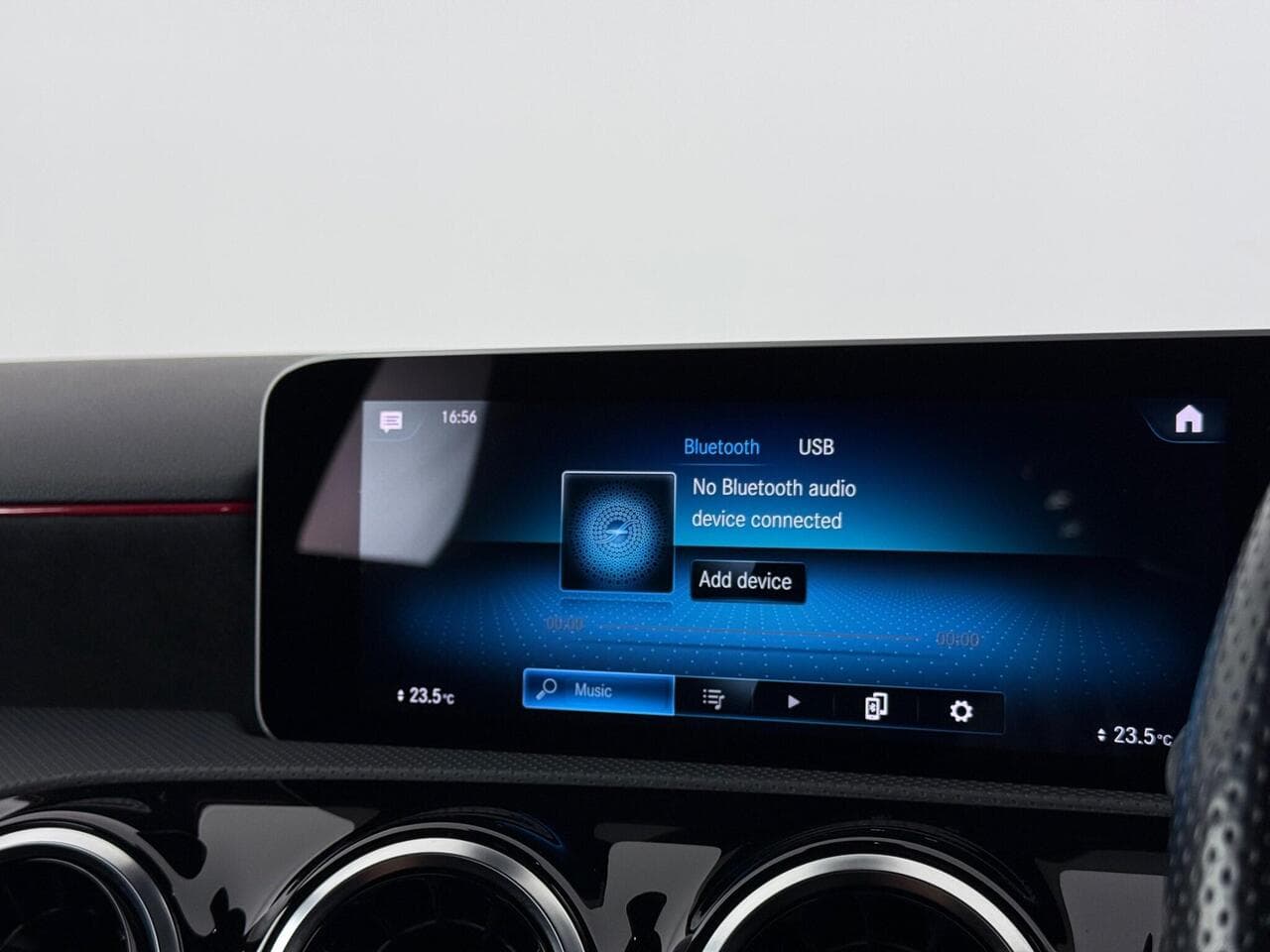 Mercedes-Benz A Class thumbnail Infotainment System