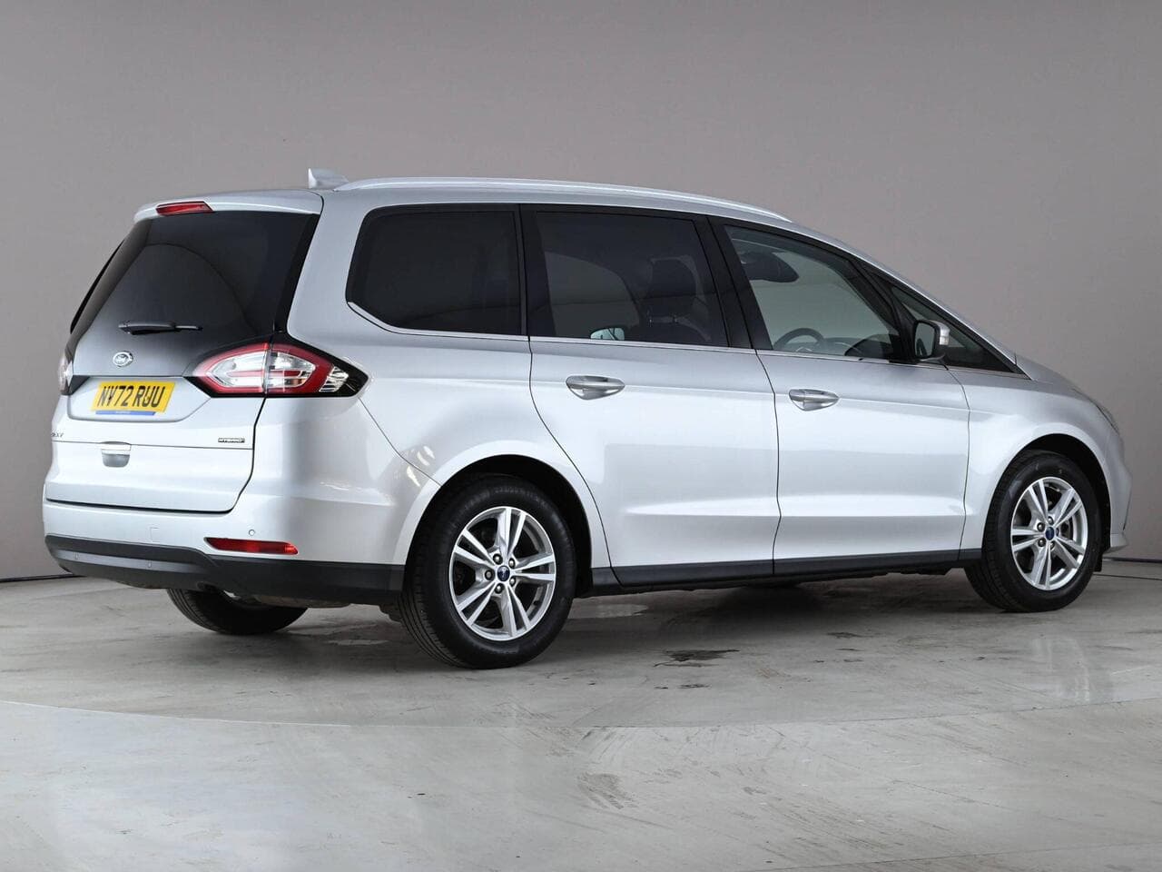Ford Galaxy thumbnail Rear Right