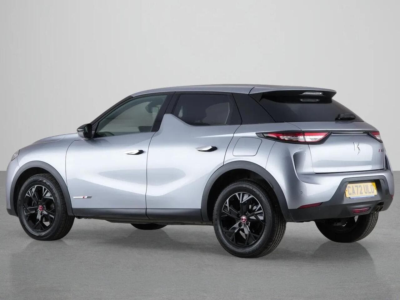 DS AUTOMOBILES DS 3 CROSSBACK thumbnail Side Left