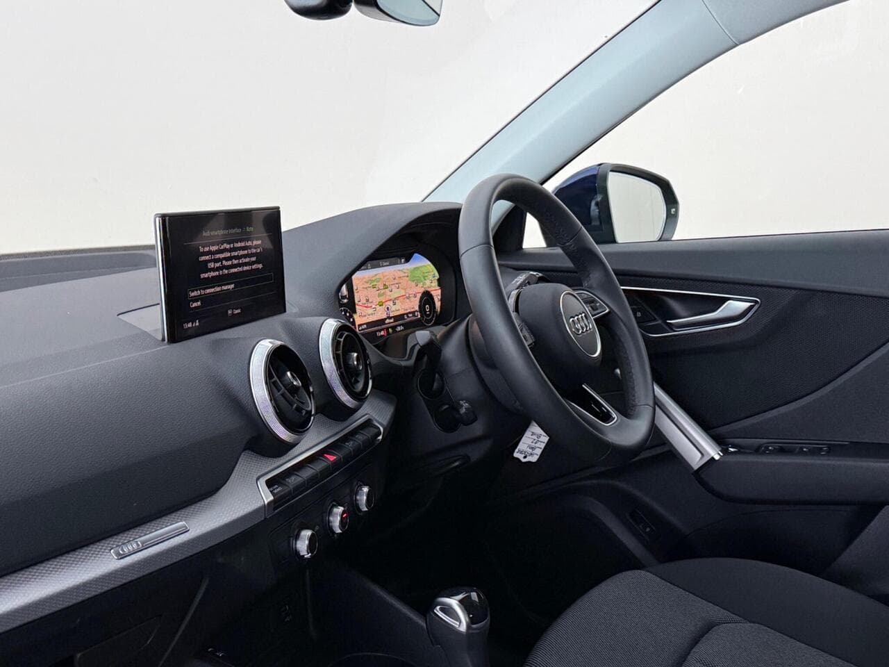 Audi Q2 thumbnail Interior Front